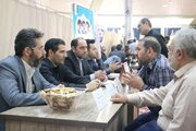 ببینید| برگزاری میز خدمت اداره کل راه وشهر سازی استان مرکزی در مصلی شهر اراک