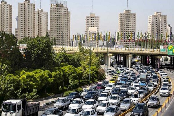 ترافیک سنگین در محور شهریار - تهران تردد ترافیک