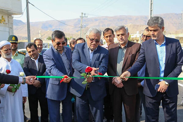 بهرهبرداری از بهسازی ۷.۵ کیلومتر محور کوره - هیرم در شهرستان اوز لارستان با مشارکت خیرین کوره - هیرم