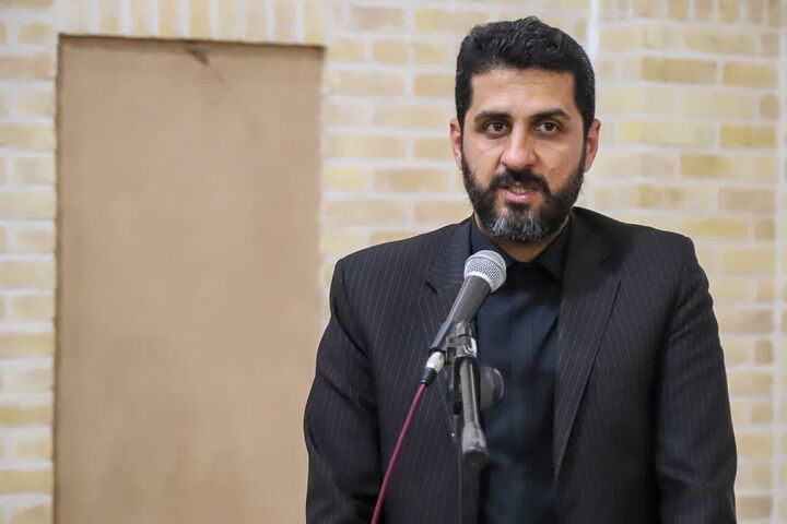 اختصاص ۲۰ دستگاه اتوبوس از سوی معادن استان یزد برای انتقال زائران اربعین حسینی  ابوالحسینی