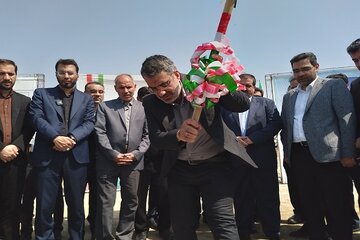 آیین آغاز عملیات اجرایی طرح نهضت ملی مسکن و صنعت شهر، ویزه کارکنان پتروشیمی امیر کبیر ماهشهر
