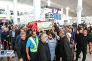 ببینید| تشییع پیکر شهید گمنام در فرودگاه امام خمینی (ره) با حضور وزیر راه و شهرسازی