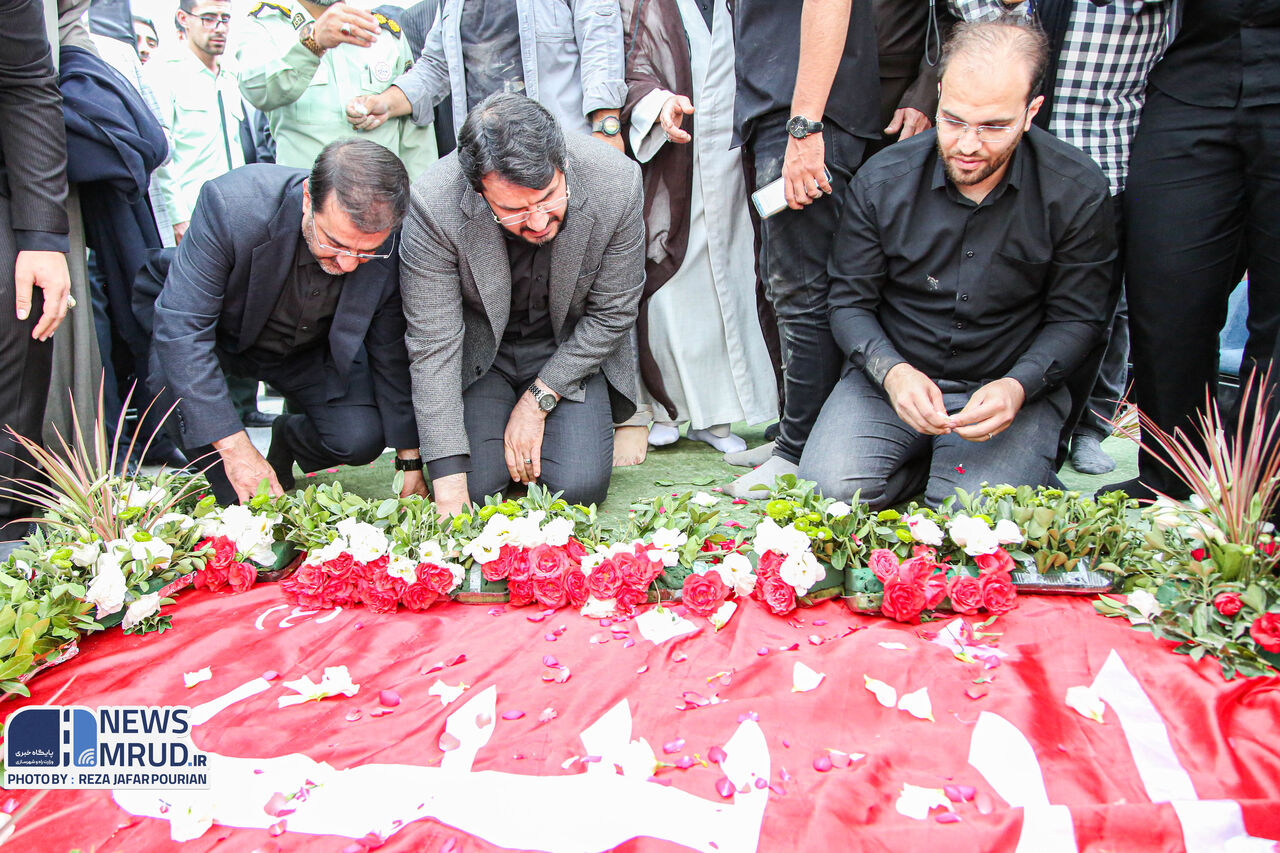 بازدید وزیر راه وشهرسازی از فرایند خدمات رسانی به زائران اربعین در فرودگاه امام خمینی(ره)