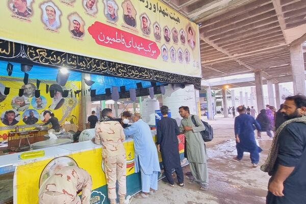 ۴ هزار نفر زائر پاکستانی اربعین از موکب ماهان کرمان به مرز چذابه اعزام شدند 4 هزار نفر زائر پاکستانی اربعین از موكب ماهان كرمان به مرز چذابه  اعزام شدند