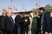 ببینید| بازدید معاون اول رئیس جمهور و وزیر راه و شهرسازی از پایانه مرزی مهران