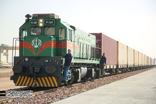 اعزام دومین محموله صادراتی از بندر خشک ریلی تهران  بندر خشک ریلی