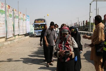 ببینید|تردد زائرین حسینی کشورهای افغانستان و پاکستان از پایانه مرزی چذابه