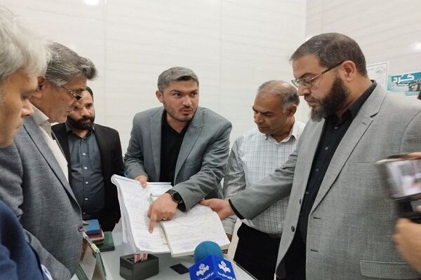 پلمب ۲۳ بنگاه املاک متخلف در سیستان و بلوچستان سیستان