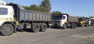 ۸۰ دستگاه کامیون از زنجان داوطلب انتقال تجهیزات موکب‌های اربعین
