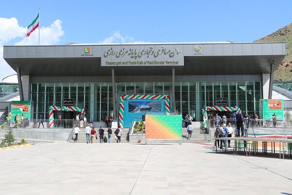 تردد روزانه مسافر از پایانه مرزی رازی برای اولین بار ۵ رقمی شد DH6A9888.jpg