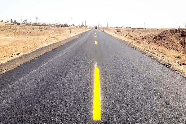 ۱۶ نقطه حادثه خیر در مسیرهای روستایی و برون شهری ساوه اصلاح شد  آسفالت