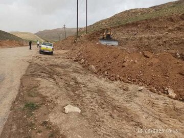 بهره برداری از ۱/۵ کیلومتر عملیات چهاربانده در محور گرماب_کتله خور زنجان