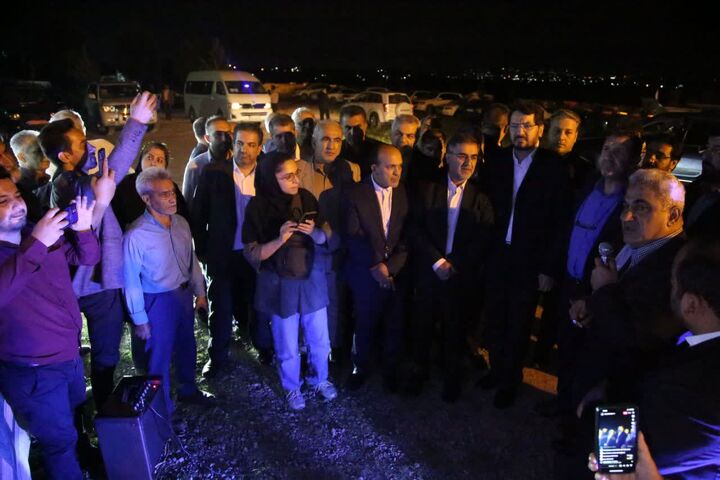 بازدید شبانه وزیر راه و شهرسازی از مراحل ساخت آزادراه قائمشهر_ ساری وزیر مازندران