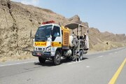 ببینید| خط کشی ۳۷ کیلومتر از محورهای مواصلاتی جنوب سیستان و بلوچستان