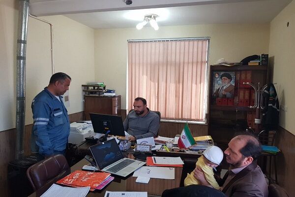 واگذاری ۵۹ قطعه زمین به خانوارهای مشمول قانون جوانی جمعیت در شهرستان اردستان اغاز واگذاری زمین در اردستان