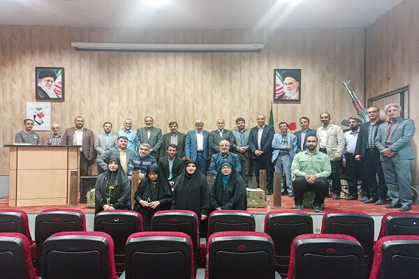 تجدید میثاق جمعی از کارکنان گزینش وزارت راه و شهرسازی با آرمانهای شهدا  مردانیان