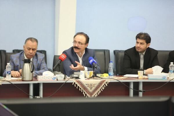 مدیریت قیمت ساخت در نهضت ملی مسکن با نحوه عرضه مصالح در بورس محقق نمیشود حامد ضیایی