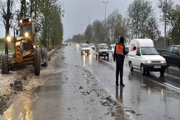 آماده باش ۴۵۰ نیروی راهداری چهارمحال و بختیاری در مواجهه با بارشها گلستان-باران