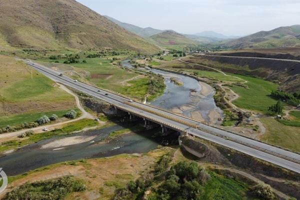 کریدور بزرگراهی غرب کشور در ۴ استان در دولت سیزدهم تکمیل میشود کریدور بزرگراهی غرب