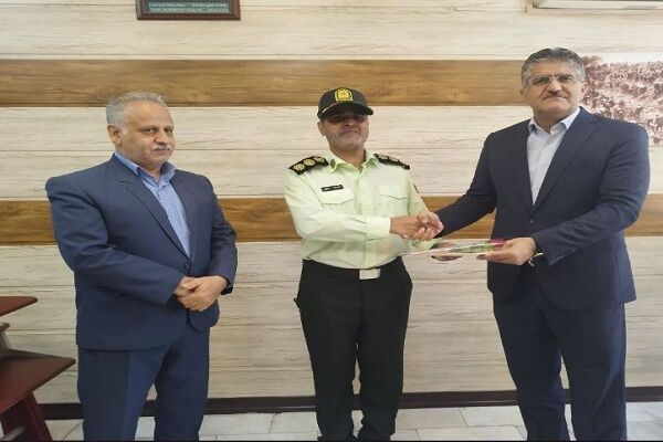 تقدیر مدیر کل راه و شهرسازی سیستان و بلوچستان از فرمانده یگان حفاظت اراضی سیستان