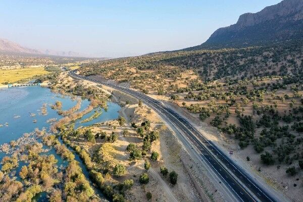 بهرهبرداری از ۲۵۰۰ کیلومتر آزادراه، بزرگراه و راه اصلی در دولت سیزدهم آزادراه شیراز-اصفهان