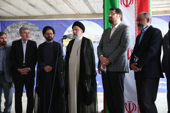 بهرهبرداری از ۱۰۲۰۰ و آغاز ساخت ۵۵ هزار واحد مسکونی در استان فارس .