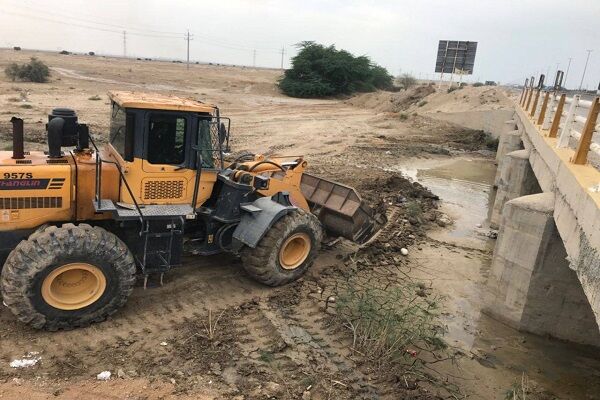 پاکسازی ۸۰۰ دستگاه پل در استان بوشهر در آستانه فصل بارندگی لایروبی پل ها و ابنیه بوشهر