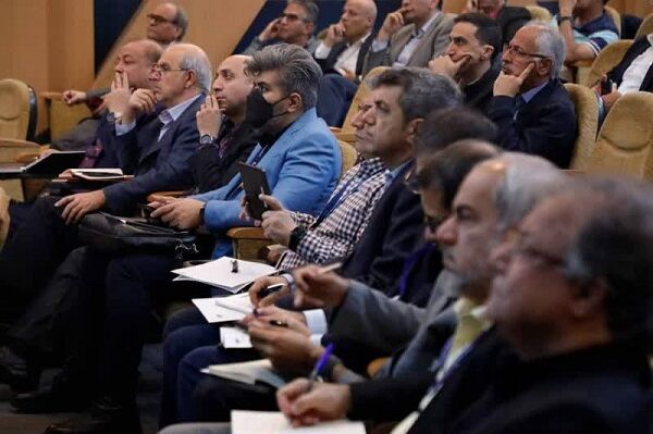 برگزاری دوره استانداردسازی خلبانان ارزیاب سازمان هواپیمایی کشوری برای نخستین بار در ایران جلسه