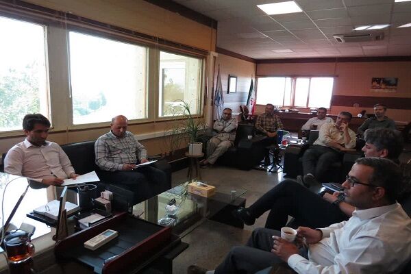 نشست کارگروه مدیریت بحران و پدافند غیرعامل در فرودگاه شهدای اراک نشست