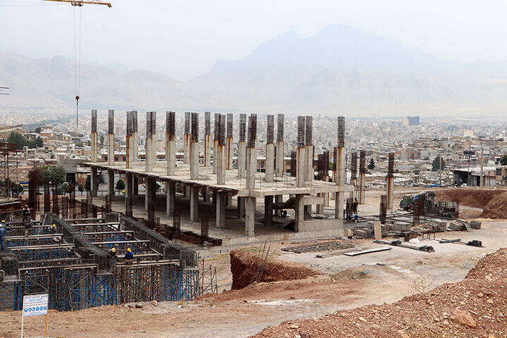فعال شدن پروژه بیمارستان ۵۵۰ تختخوابی پس از چندین سال رکود مدیرکل راه و شهرسازی استان کرمانشاه:
فعال شدن پروژه بیمارستان ۵۵۰ تختخوابی پس از چندین سال رکود