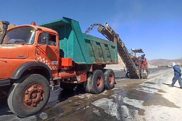 بهسازی ۷۰ کیلومتر از محورهای روستایی شهرستان خرم آباد بهسازی راه روستایی