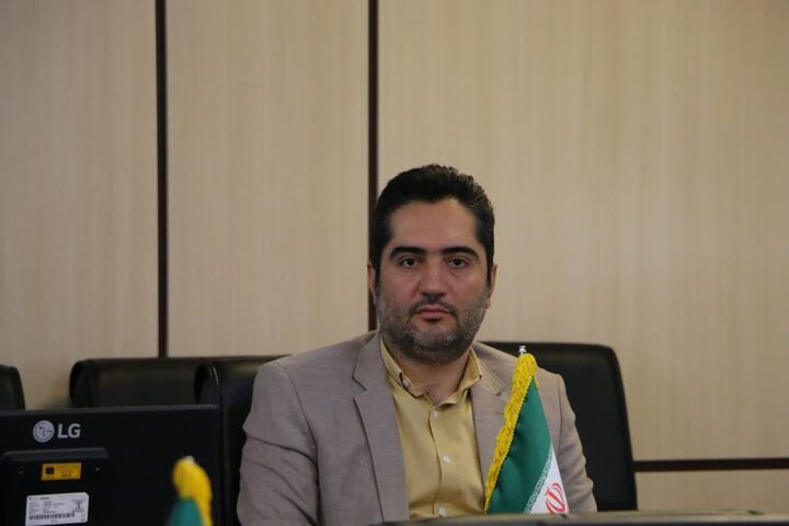 سهشنبه و پنجشنبه هر هفته شنونده صدای راهبران در رادیو اراک باشید  حامد عشایری