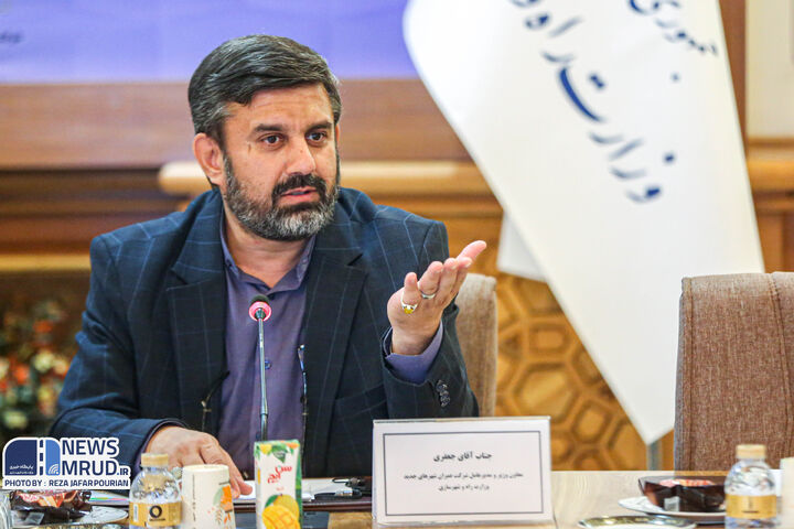 مراکز پاسخگویی تلفنی و غیرحضوری در برخی شهرهای جدید راهاندازی شد علیرضا جعفری