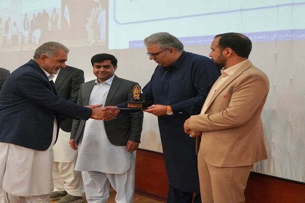 تقدیر از خادمین اربعین حسینی اداره کل راهداری و حمل و نقل جاده ای جنوب سیستان و بلوچستان تجلیل