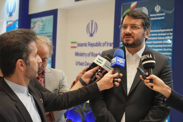 حجم مبادلات ایران و ترکمنستان بزودی ۲ برابر می شود/ شرکت های ایرانی ۲۶۰ کیلومتر جاده در ترکمنستان می سازند بذرپاش ترکمنستان