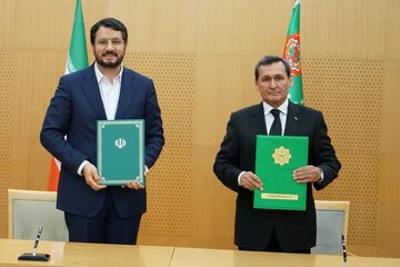 امضای سند یادداشت همکاری کمیسیون مشترک همکاری‌های اقتصادی ایران و ترکمستان