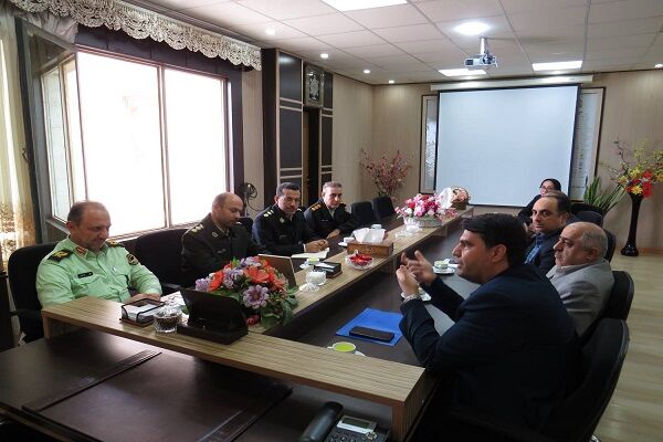 رفع و اصلاح۱۵نقطه پرتصادف قزوین ۳۳۴میلیارد تومان اعتبار نیاز دارد دیدار با فرمانده انتظامی