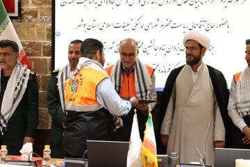 تجلیل از بسیجیان فعال اداره راهداری بوشهر