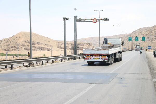 تردد بیش از ۳۴۰ میلیونی انواع وسیله نقلیه در فارس