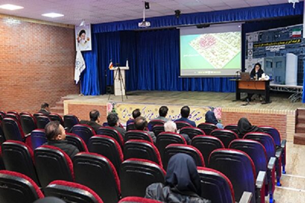 کارگاه آموزشی«بهسازی و نوسازی بافتهای فرسوده» ویژه شهرداران استان البرز برگزار شد نشست