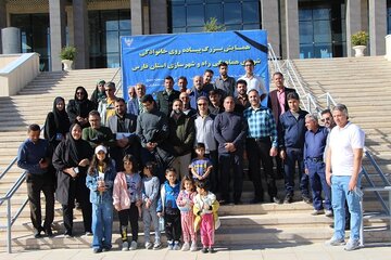 همایش پیاده روی شورای هماهنگی راه و شهرسازی استان فارس