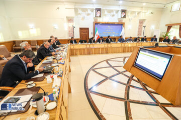 ببینید| برگزاری سی و سومین جلسه قرارگاه مسکن با حضور وزیر راه و شهرسازی