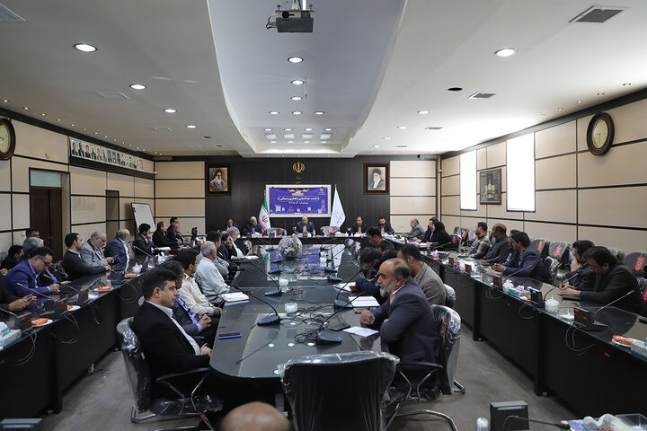 حمل بار با تناژ غیرمجاز علت اصلی تخریب زودهنگام زیرساختهای جادهای مدیر کل راهداری یزد