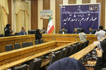 نشست خبری مدیران پاسخگو در سالن شهید قاضی استانداری فارس با حضور دکتر راستیار