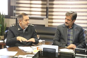ببینید | دیدار مدیرکل راهداری و حمل‌ونقل جاده‌ای استان اصفهان با رئیس پلیس راه فرماندهی انتظامی استان