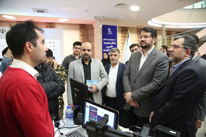 knowledge-based companies cooperate in the housing and transport sectors ببینید | بازدید وزير راه و شهرسازی از نمایشگاه تبادل فناوری در حوزه ساختمان و حملونقل با حضور ۵۰ شرکت دانش بنیان در صندوق نوآوری و شکوفایی