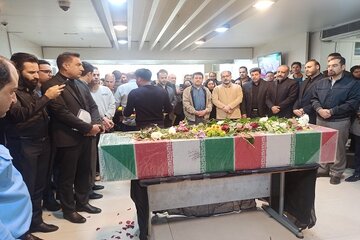 مراسم تشییع شهید گمنام در اداره کل راه و شهرسازی فارس