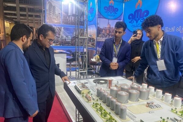 قیر شبتاب رونمایی شد نمایشگاه