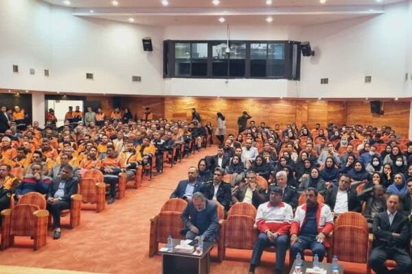 عبور بارهای معدنی دلیل عمده فرسودگی زودرس جادههای استان کرمان  عبور بارهای معدنی دليل عمده فرسودگی زودرس جادههای استان کرمان