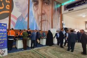 برپايی میز خدمت اداره کل راهداری و حمل ونقل جاده ای استان كرمان در محل نماز جمعه در مصلی كرمان برگزار شد
